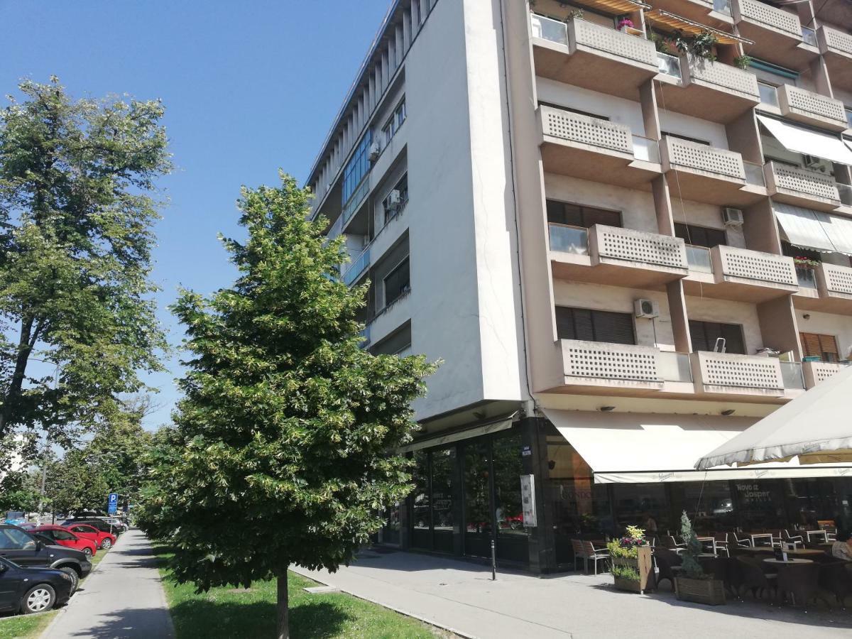 Apartment Korzo Нови Сад Екстериор снимка